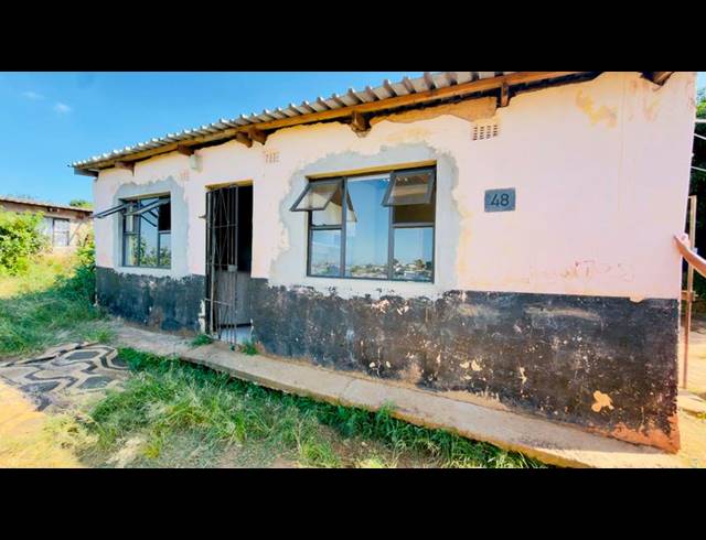 2 BEDROOM HOUSE FOR SALE IN KWAMASHU